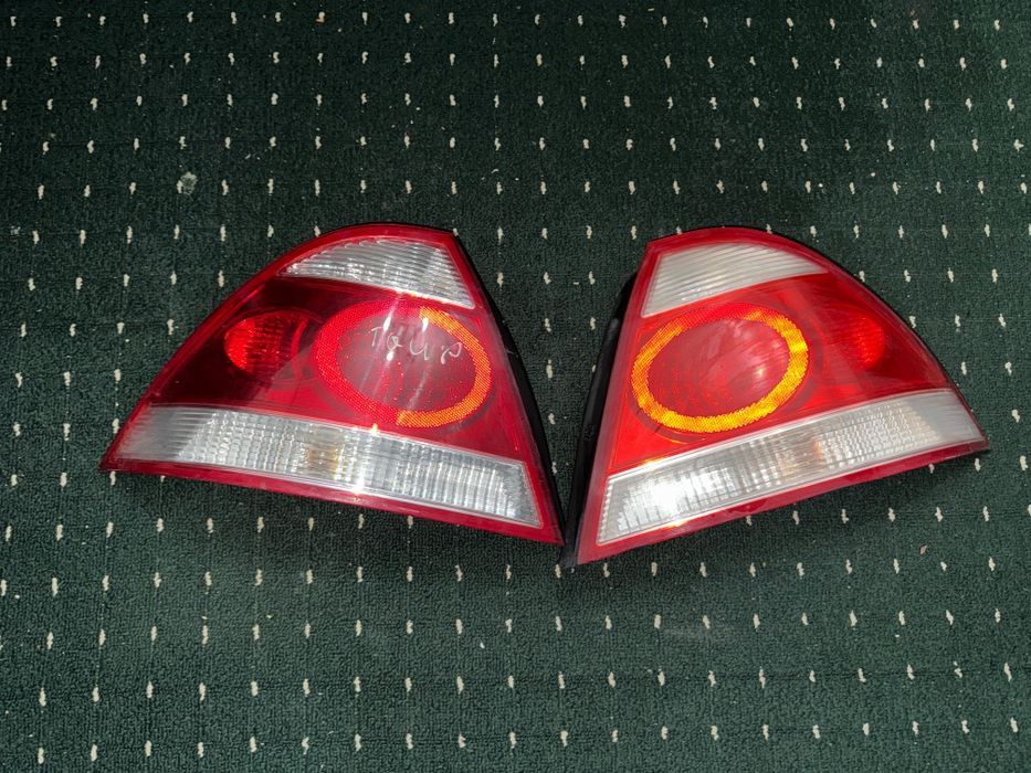 Задний фонарь Nissan Almera Classic