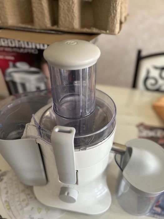 Мультиварка, соковыжималка