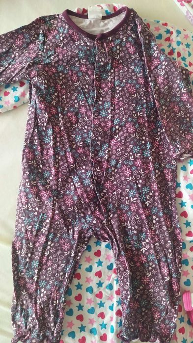 Пижами ромпъри и бодита за момиченце