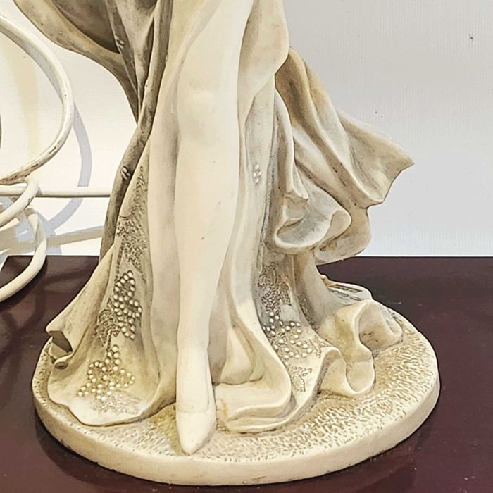 Елегантна настолна лампа "Juliana Collection" (1996) – Veronese Design