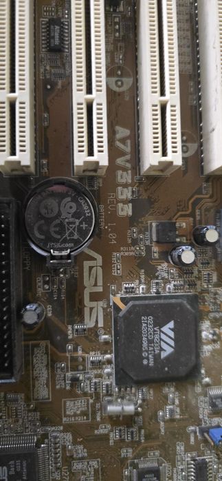 Placa de baza Asus A7V333 Socket A 462 Procesor Amd Athlon xp 1600+ Agp Sata