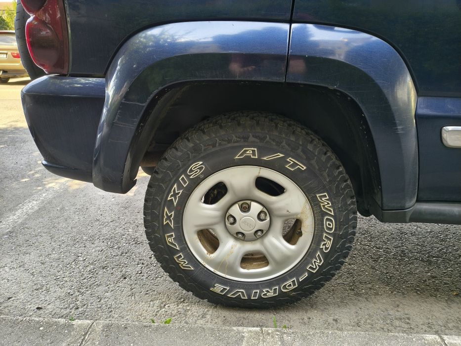 Jeep Cherokee KJ