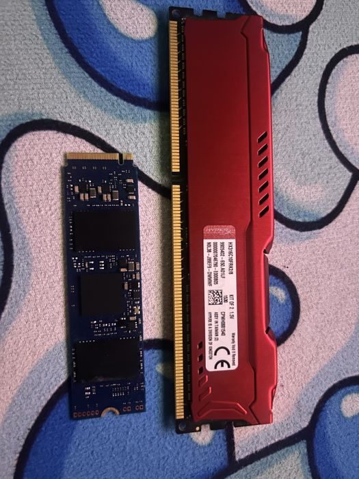 Ssd si Rami ddr4 de 8gb