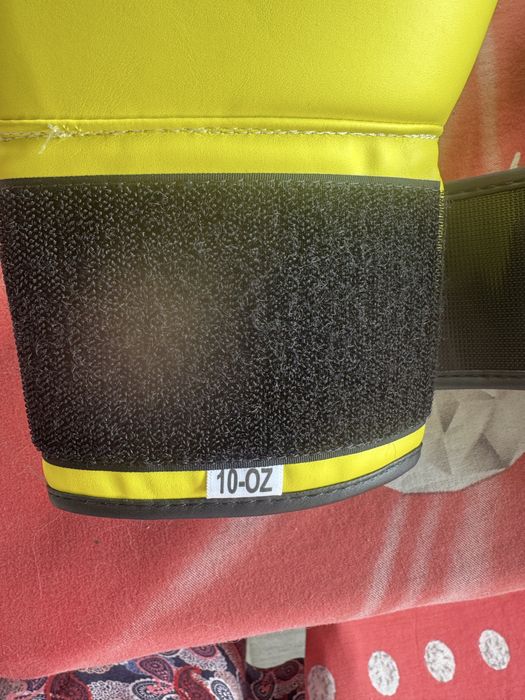 Перчатки боксерские