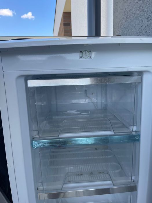 Congelator vertical Midea 68l. A+
