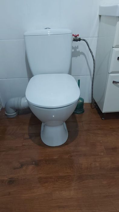 Продам унитаз дёшево