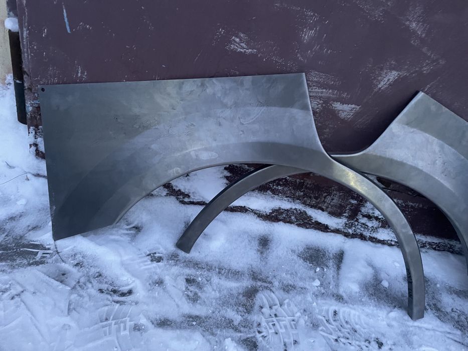 Арка крыло заднее Мазда МПВ