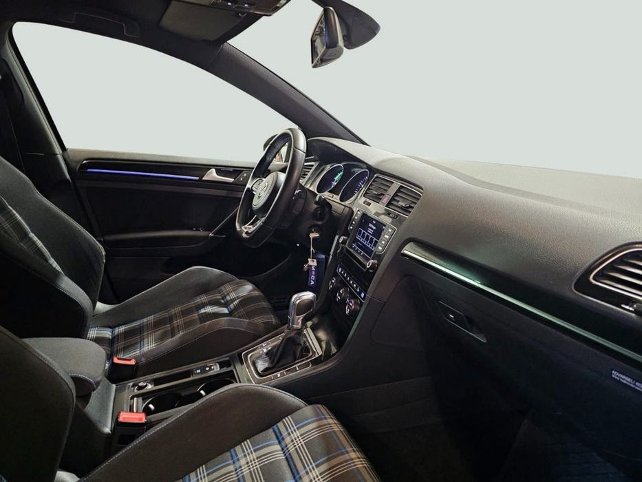 VOLKSWAGEN Golf 2016 — imagine 5