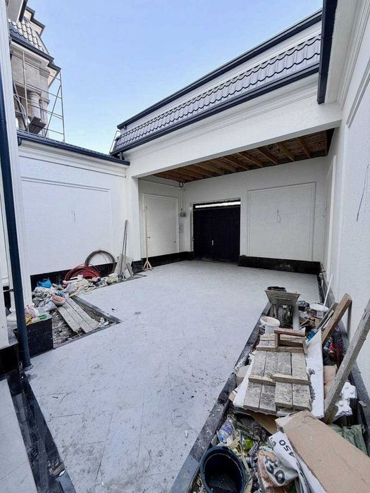 Алока махаллада зор ва файзли ховли сотилади