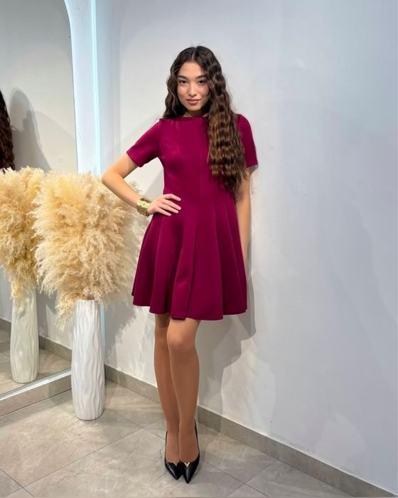 Все платья по 15.000