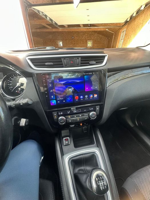 Vindem si montam navigatii auto dedicate, Carplay