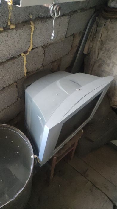 Продам телевизор LG