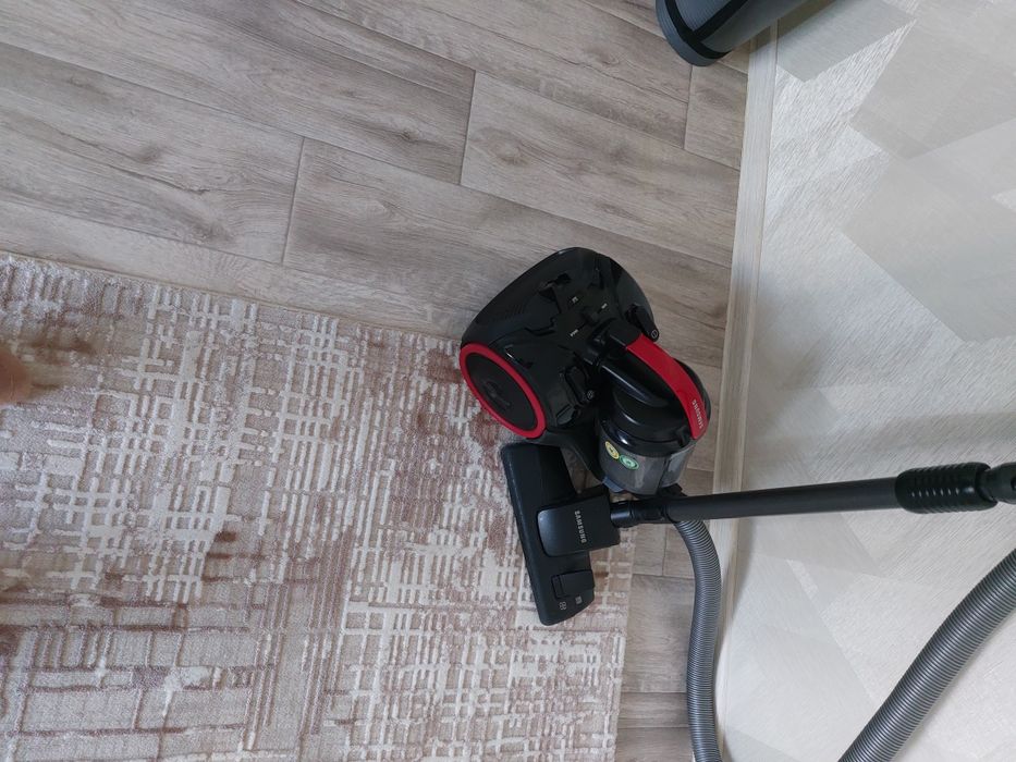 Пылесос самсунг  390 В