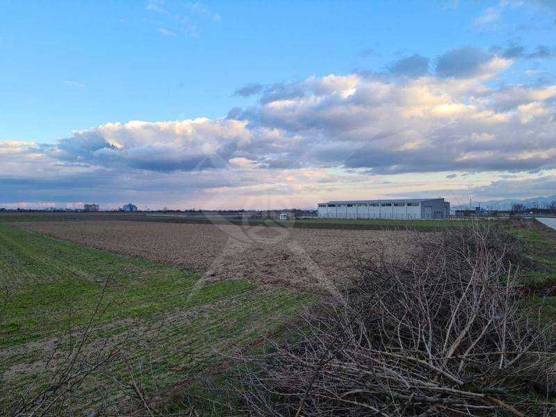 Продава се парцел в Строево ! 97600