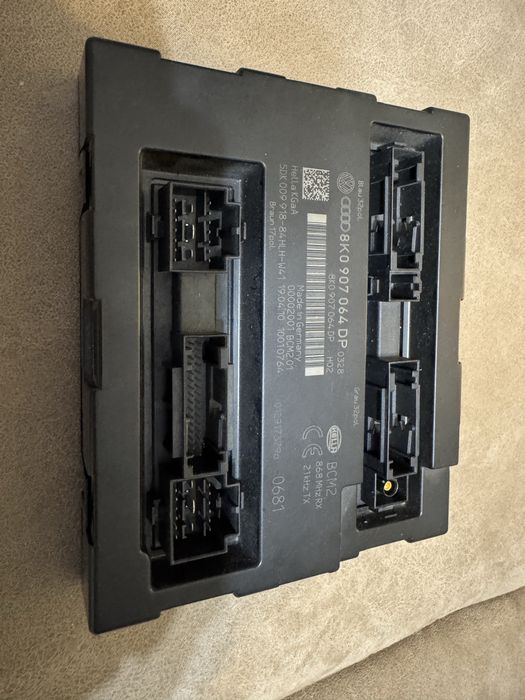 Комфорт модул.8K0 907 064 DP