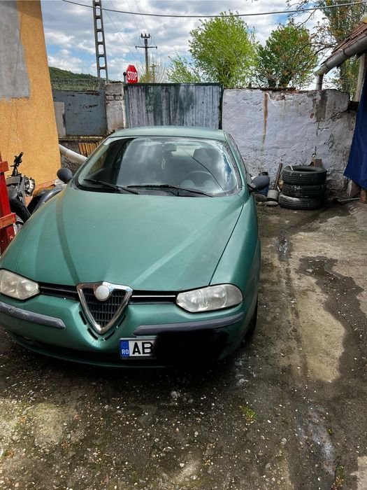 Alfa Romeo 156 .