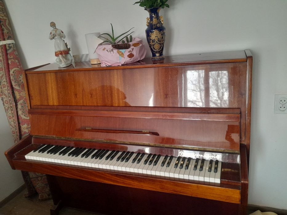 Пианино Украина состояние хорошее