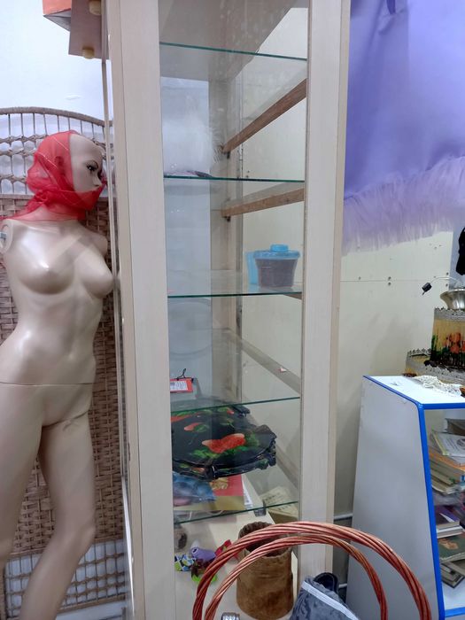 Шкафы для магазинов.