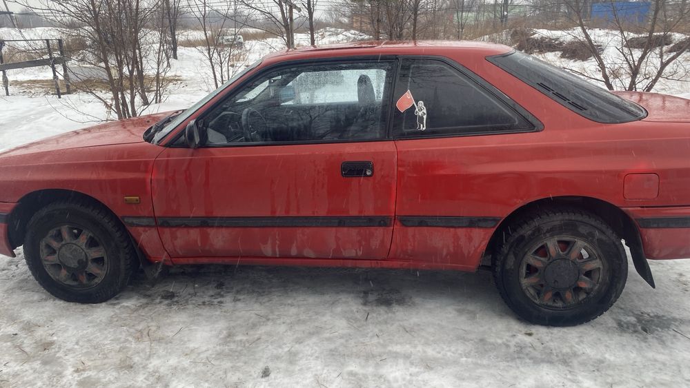 Продам машину Мазду