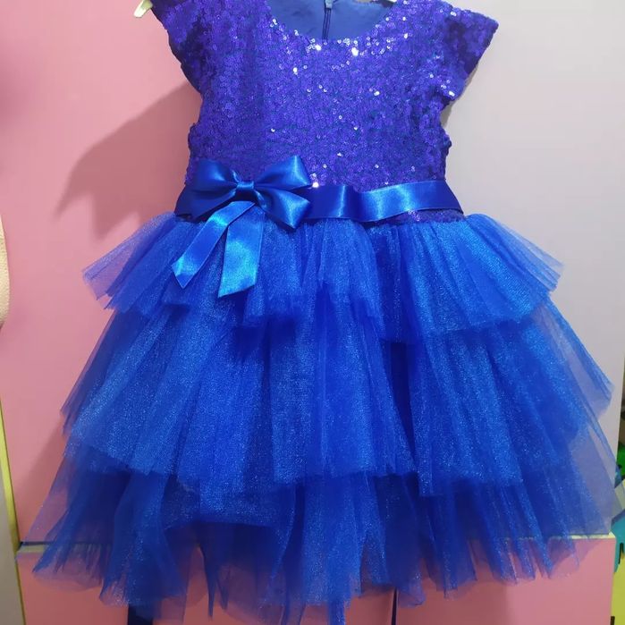 #1. Платье снегурочка. #2. Платье принцессы.