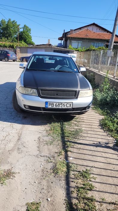 Ауди А4 2001г.1.6куб.
