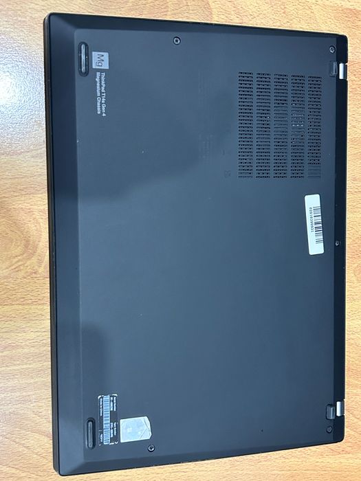 Лаптоп Lenovo Т14s 8-ядрен Ryzen/32 RAM/512 SSD, 3 м. гар.