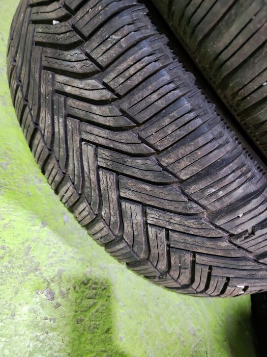 4 бр зимни гуми 205/55/17 Michelin