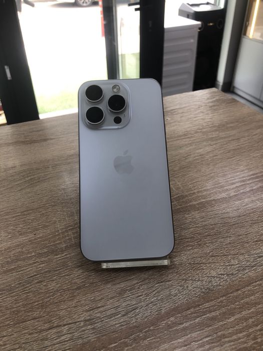 iphone 15 pro 128 gb (A4)