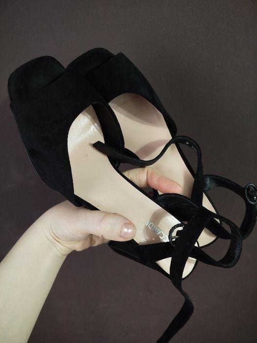 Босоножки женские