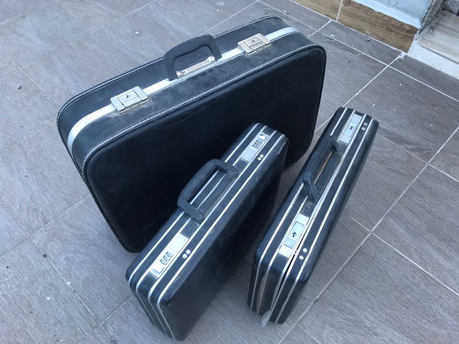 Стари куфари от едно време