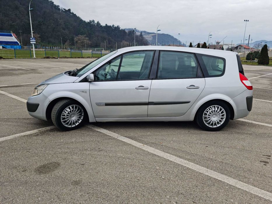 Vand Renault Scenic 2 din 2005