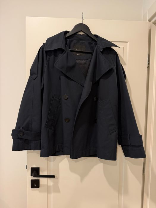 Тъмносин тренчкот Massimo Dutti