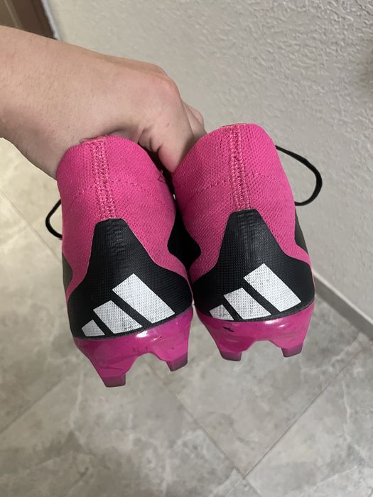 Футбольные бутсы Adidas