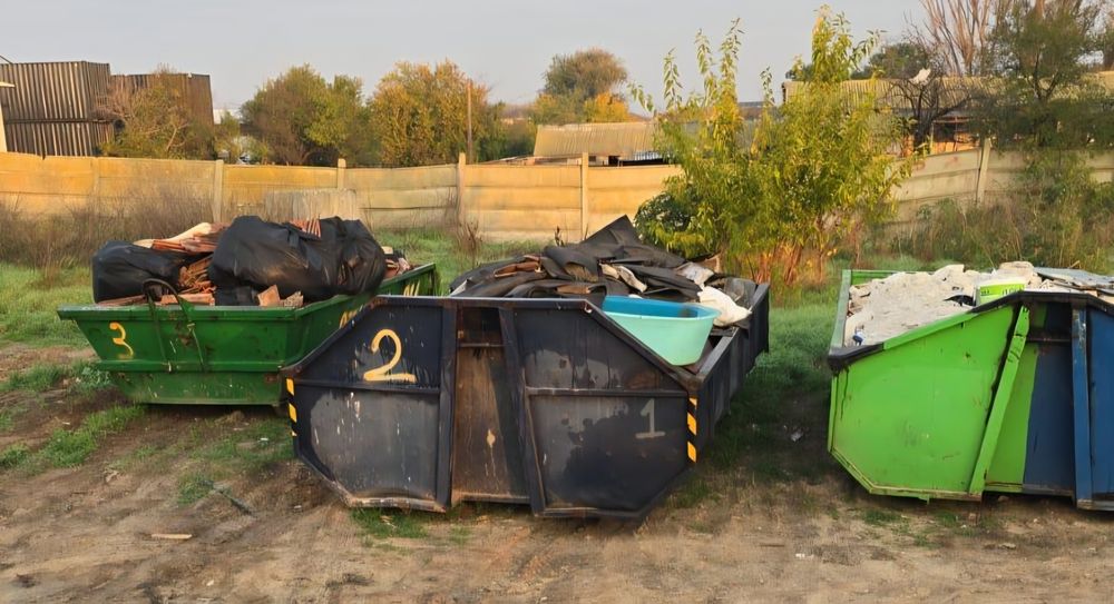 Colectare deșeuri,transport,depozitat moloz,bena ,camion,toaletari,tir