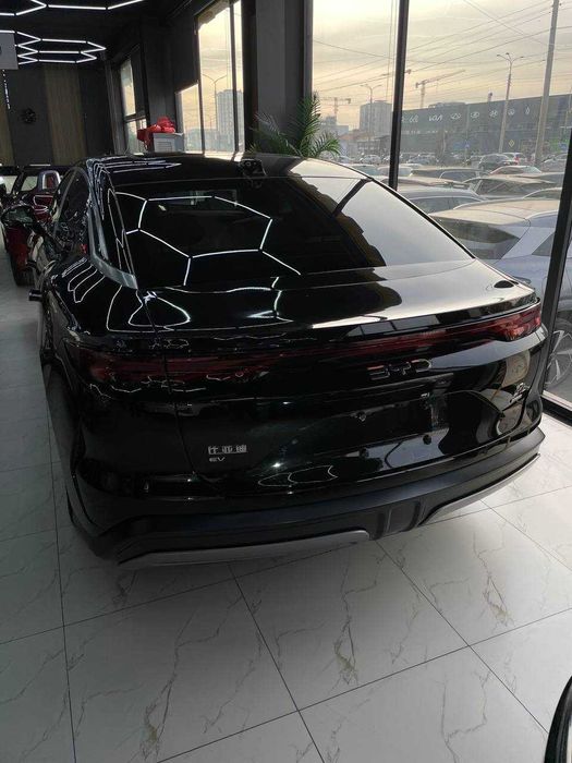 byd han L / 701 km zapas hodli