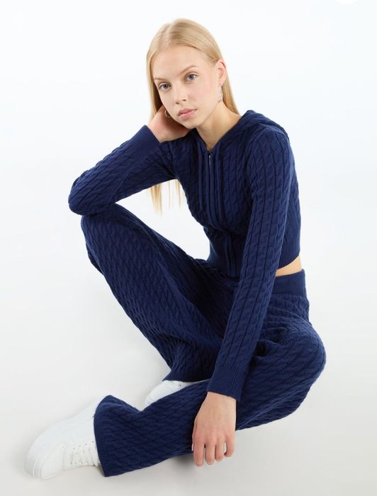 Продам одежду в хорошем состоянии