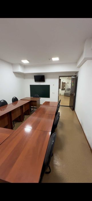 300 m² tijorat maydoni sotuvda