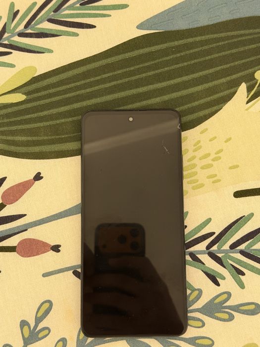 Оппо А60 в хорошем состоянии