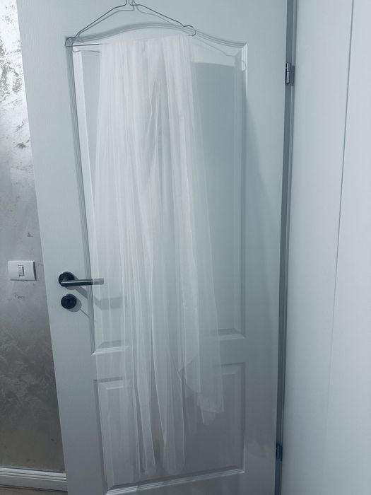 Rochie de mireasa cu voal lung