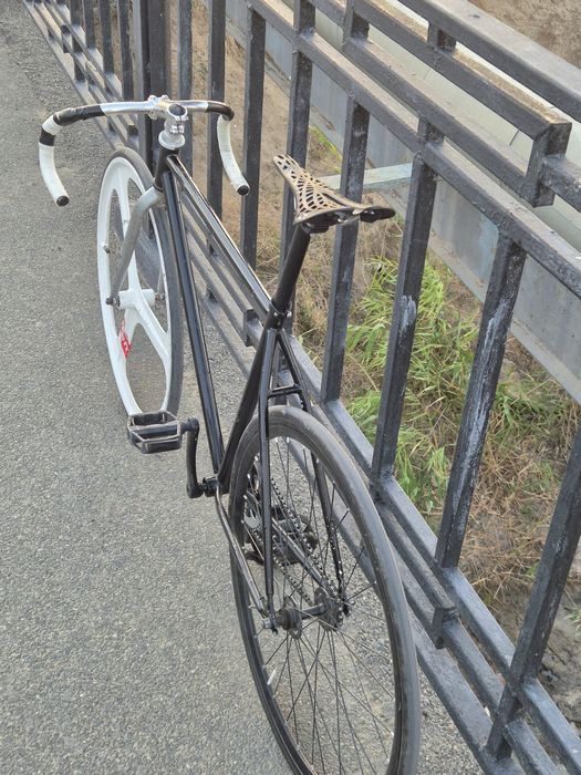 Продается фикс срочно!