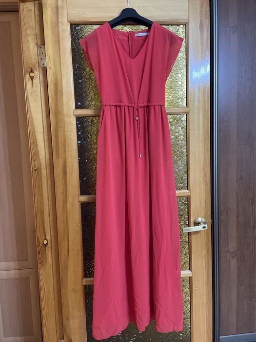 Платье вечернее в пол