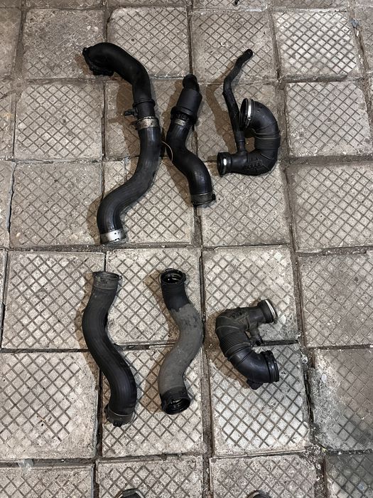 Турбо маркуч Mercedes E-W212 и C-W204 от 2.2CDI om651 и 350 ом642