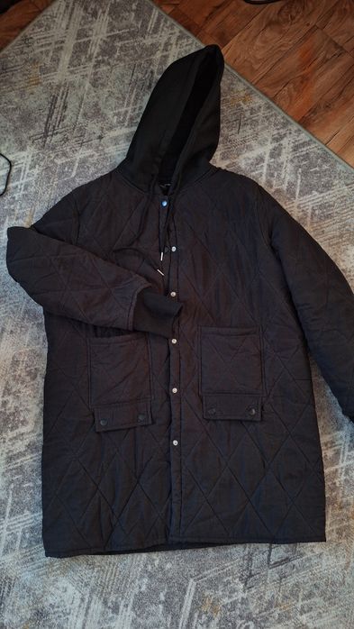 Продам демисезонную куртку 52 размер
