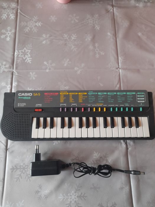 Orgă Casio  SA-5