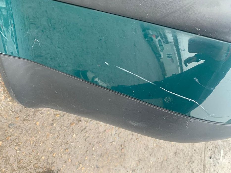 Spoiler / Bara Spate VW Passat B5.5 Berlina / Sedan 2001 - 2005 cu Mici Defecte / Imperfectiuni