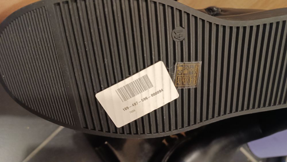 Два чифта Есенни Боти, ЧИСТО Нови, 41 номер