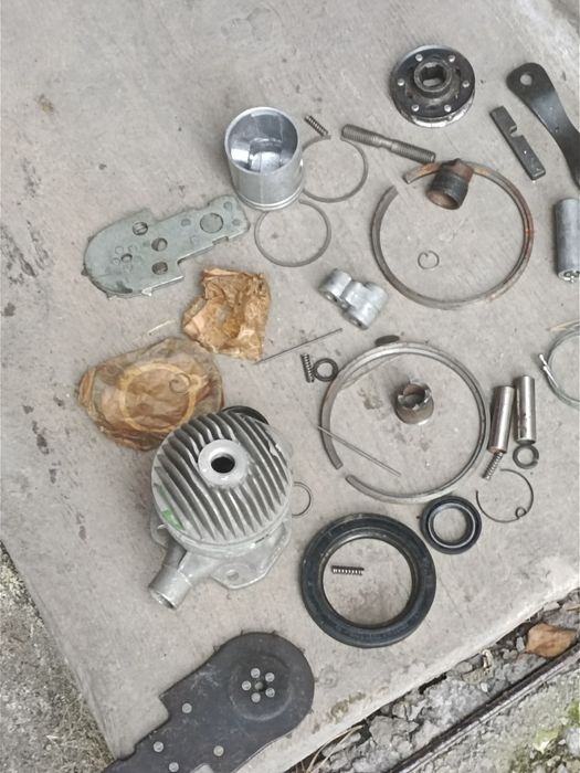 Продам бензопила дружба 4