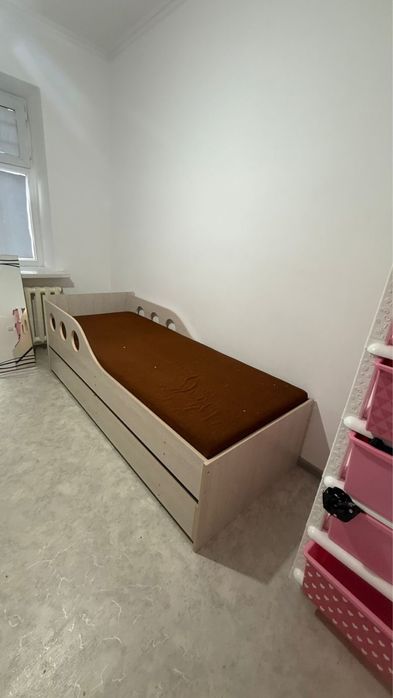 Детский мебель шкаф и кровать