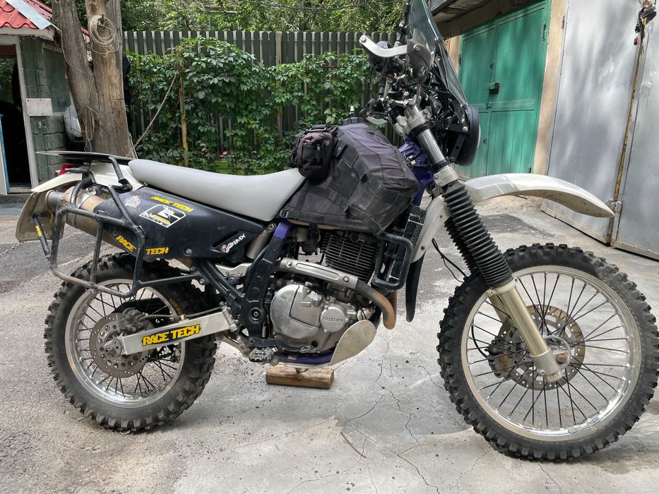 Suzuki DR650ce 1997 г.