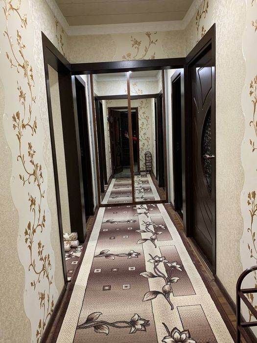 Продаётся 3х комнатная квартира на 1ом этаже